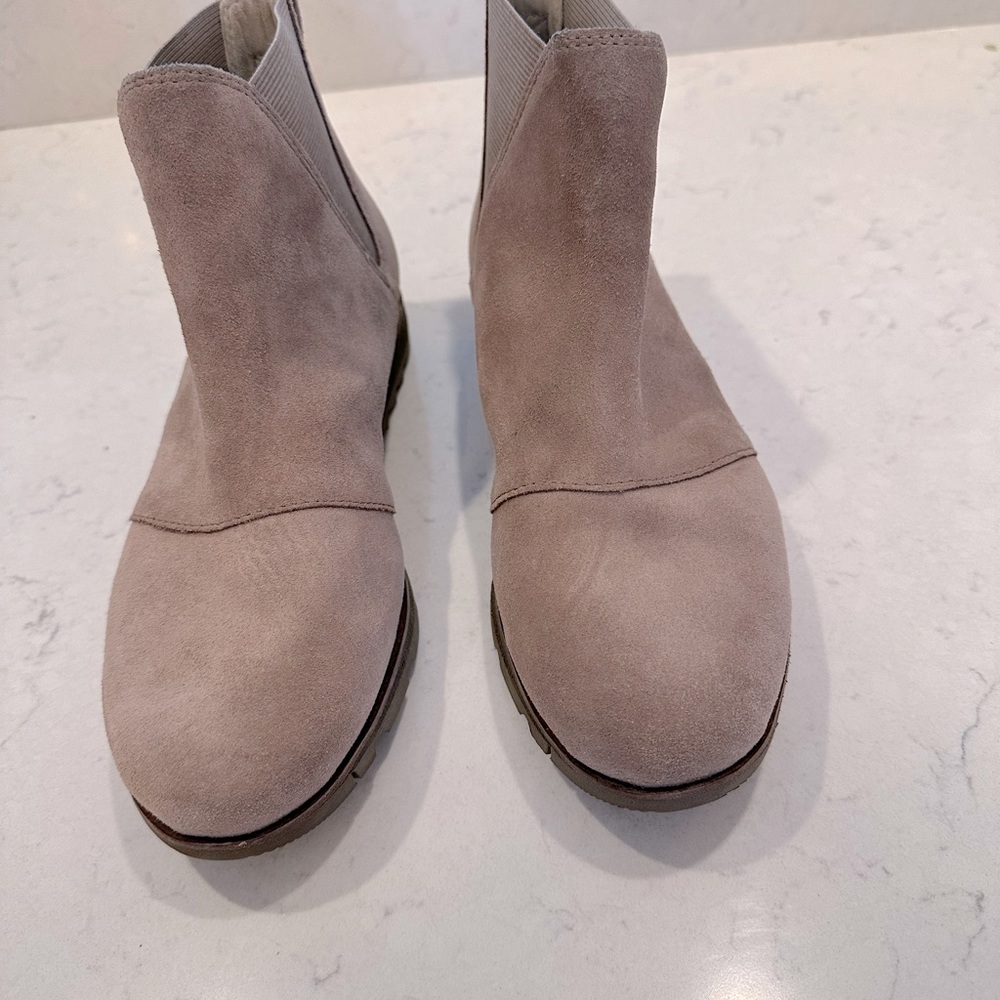 Sorel waterproof booties